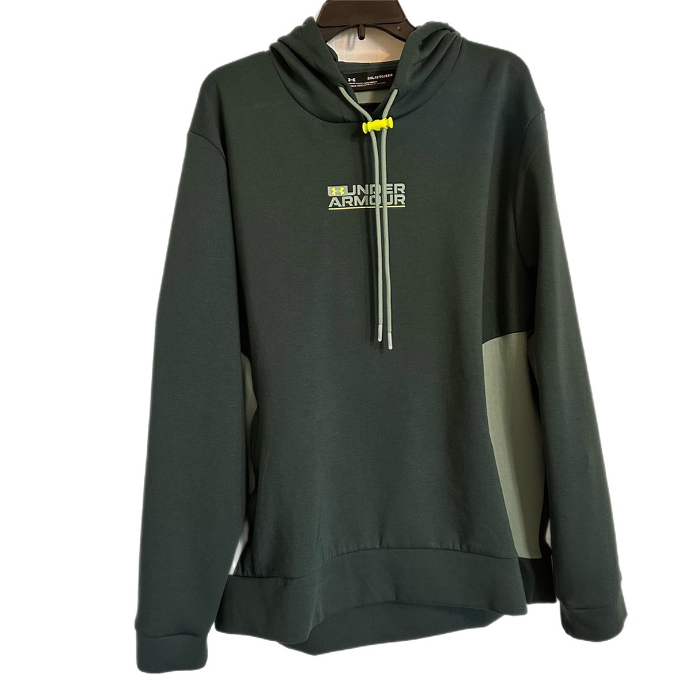 Under Armour Pull Over Sweatshirt